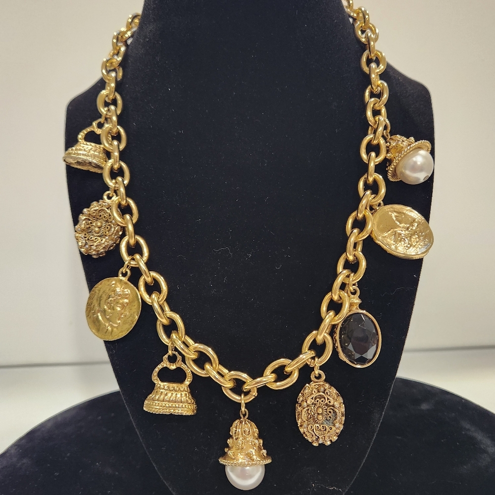 Rare vintage Victorian Necklace with 8 charms.